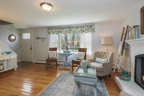 35 Lisa Ln, Mashpee, MA 02649 photo 5