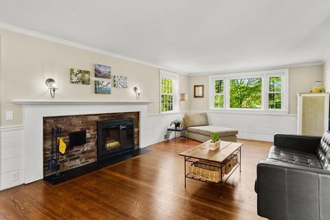 60 Thackeray Rd, Wellesley, MA 02481 photo 7