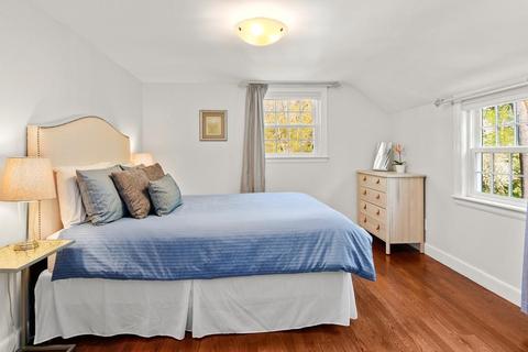 60 Thackeray Rd, Wellesley, MA 02481 photo 19