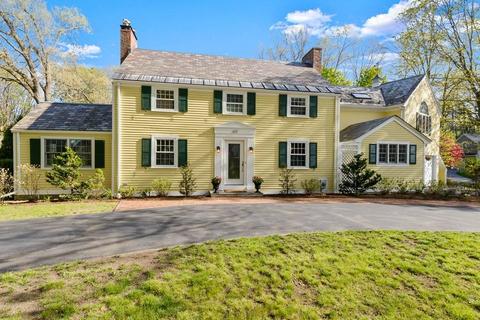 60 Thackeray Rd, Wellesley, MA 02481 photo 1