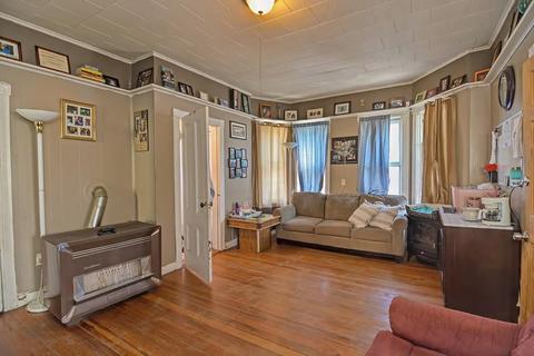 122 Melville St, Fall River, MA 02724 photo 4