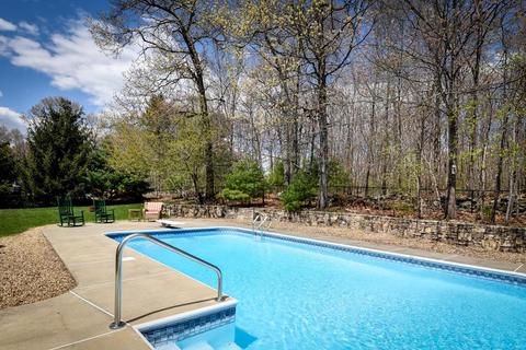 37 Wildflower Dr, Sutton, MA 01590 photo 26