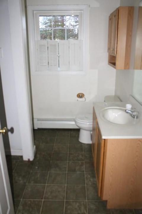 459 E River St, Orange, MA 01364 photo 7