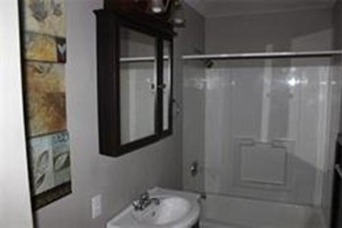 3 Blodgett Pl, Worcester, MA 01605 photo 12