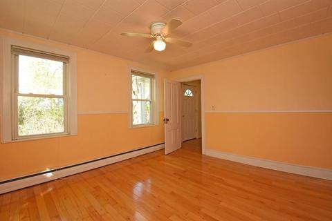 3 Curran Pl, Worcester, MA 01607 photo 10