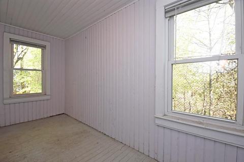 3 Curran Pl, Worcester, MA 01607 photo 4