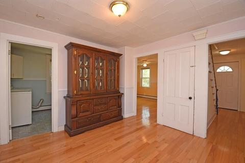 3 Curran Pl, Worcester, MA 01607 photo 8