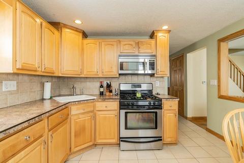 55 Harkness Ave, Springfield, MA 01118 photo 5