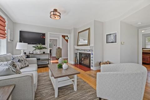 225 Summer St, Hingham, MA 02043 photo 9