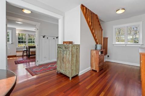 225 Summer St, Hingham, MA 02043 photo 15