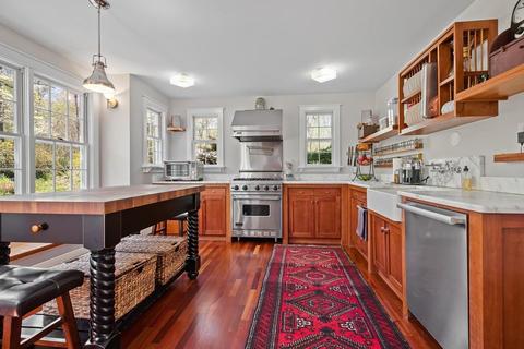 225 Summer St, Hingham, MA 02043 photo 7