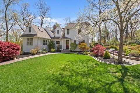 225 Summer St, Hingham, MA 02043 photo 1