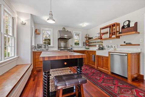225 Summer St, Hingham, MA 02043 photo 5