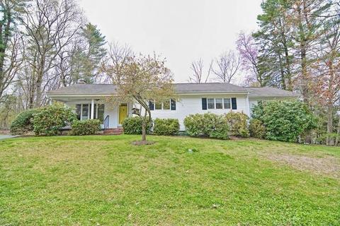 5 Gorwin Dr, Sharon, MA 02067 photo 2