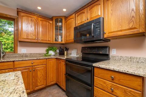 3 Holding St, Beverly, MA 01915 photo 25