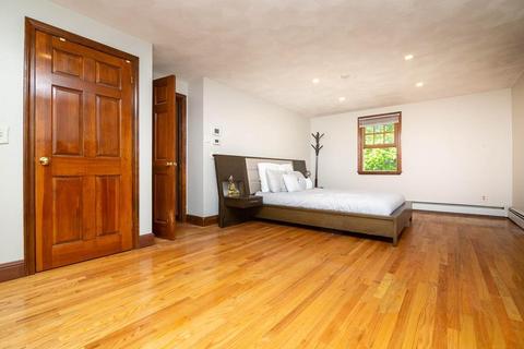 3 Holding St, Beverly, MA 01915 photo 12