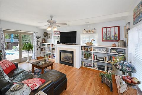 38 Keyes St, Warren, MA 01083 photo 7