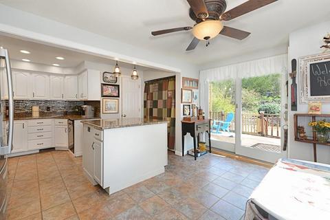 38 Keyes St, Warren, MA 01083 photo 11