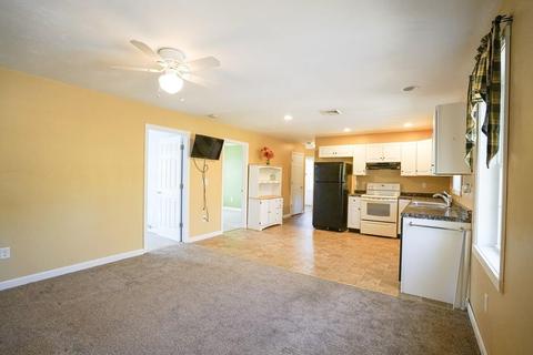 60 N Main St, Webster, MA 01570 photo 4
