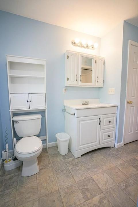 60 N Main St, Webster, MA 01570 photo 9