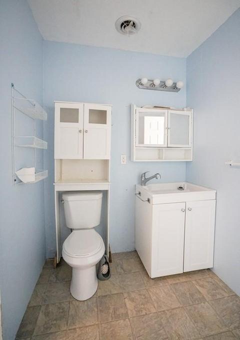 60 N Main St, Webster, MA 01570 photo 16