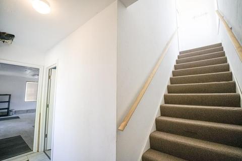 60 N Main St, Webster, MA 01570 photo 12