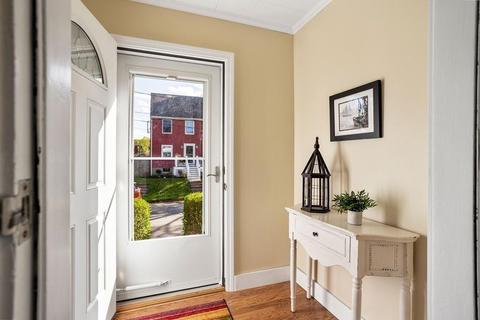 7 Susan Rd, Marblehead, MA 01945 photo 3