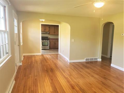 28 Main St, Williamsburg, MA 01096 photo 8