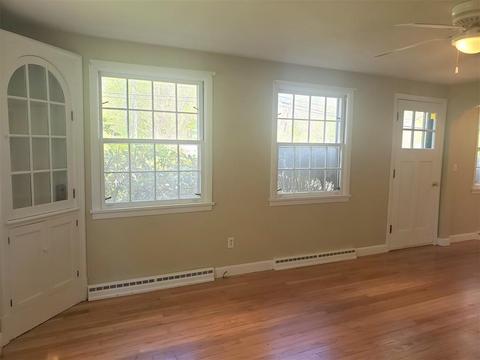 28 Main St, Williamsburg, MA 01096 photo 5