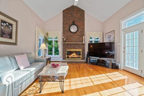 9 Kenmore Dr, Danvers, MA 01923 photo 18