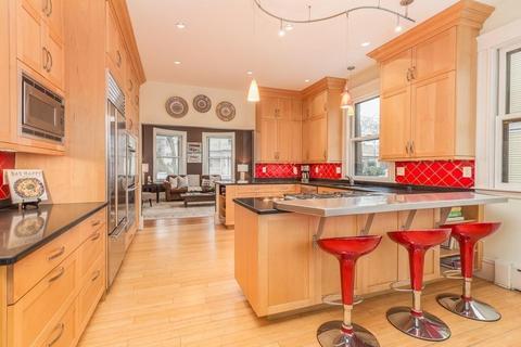 33 Naples Rd, Brookline, MA 02446 photo 14