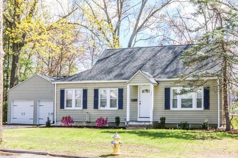 225 El Paso St, Springfield, MA 01104 photo 2