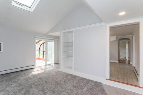 225 El Paso St, Springfield, MA 01104 photo 11