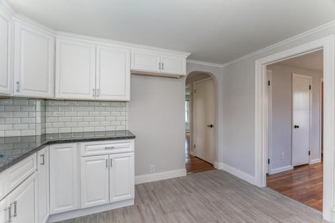 225 El Paso St, Springfield, MA 01104 photo 16