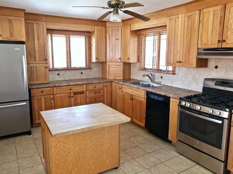 8 Grape St, Fairhaven, MA 02719 photo 9