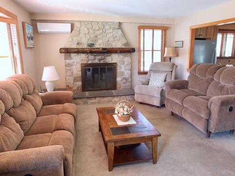 8 Grape St, Fairhaven, MA 02719 photo 6