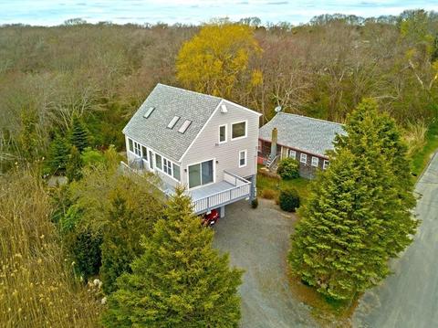 14 Hacker St, Fairhaven, MA 02719 photo 1