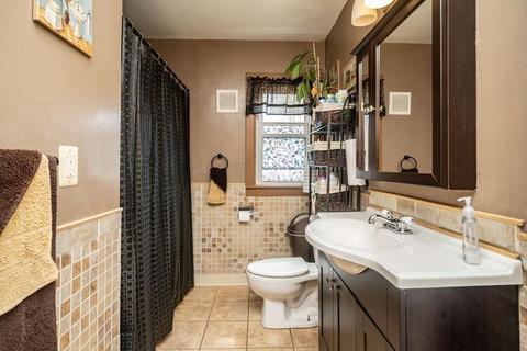 433 Prospect St, Chicopee, MA 01020 photo 10