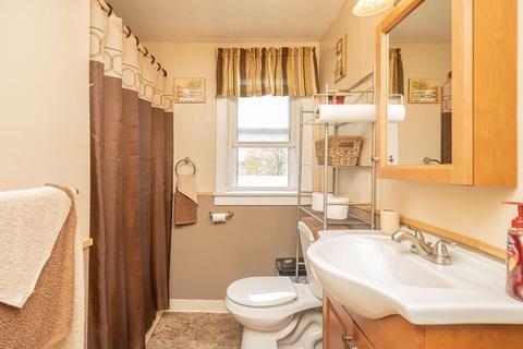 433 Prospect St, Chicopee, MA 01020 photo 22