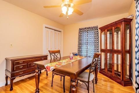 433 Prospect St, Chicopee, MA 01020 photo 9