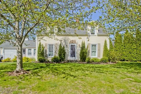 38 Pine Acre Rd, Springfield, MA 01129 photo 1