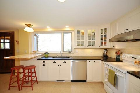 30 Taylor Rd, Acton, MA 01720 photo 2