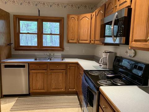 111 West St, Berlin, MA 01503 photo 5