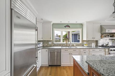 65 Tarbox St, Dedham, MA 02026 photo 4