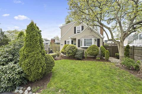 65 Tarbox St, Dedham, MA 02026 photo 2