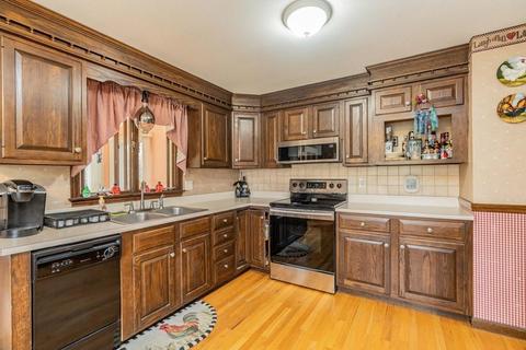 13 Meadowbrook Dr, Easthampton, MA 01027 photo 7