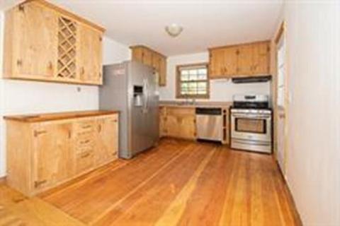 49 Arden St, Springfield, MA 01118 photo 2