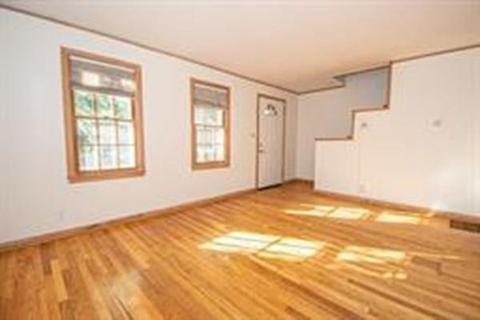 49 Arden St, Springfield, MA 01118 photo 3