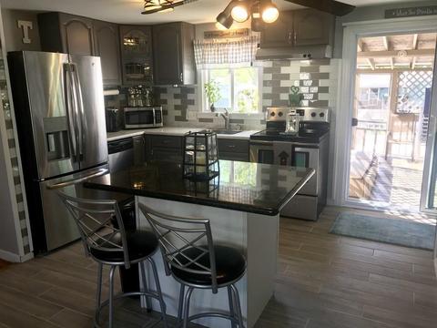 16 Birch Glen Dr, Springfield, MA 01119 photo 4