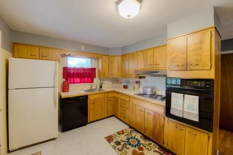 14 Birmingham Rd, Worcester, MA 01606 photo 4